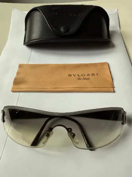 Original Bulgary Sonnenbrille in schwarz/titan, neuwertig