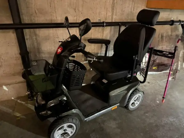 Elektro Seniorenmobil Comfort HS-898 II