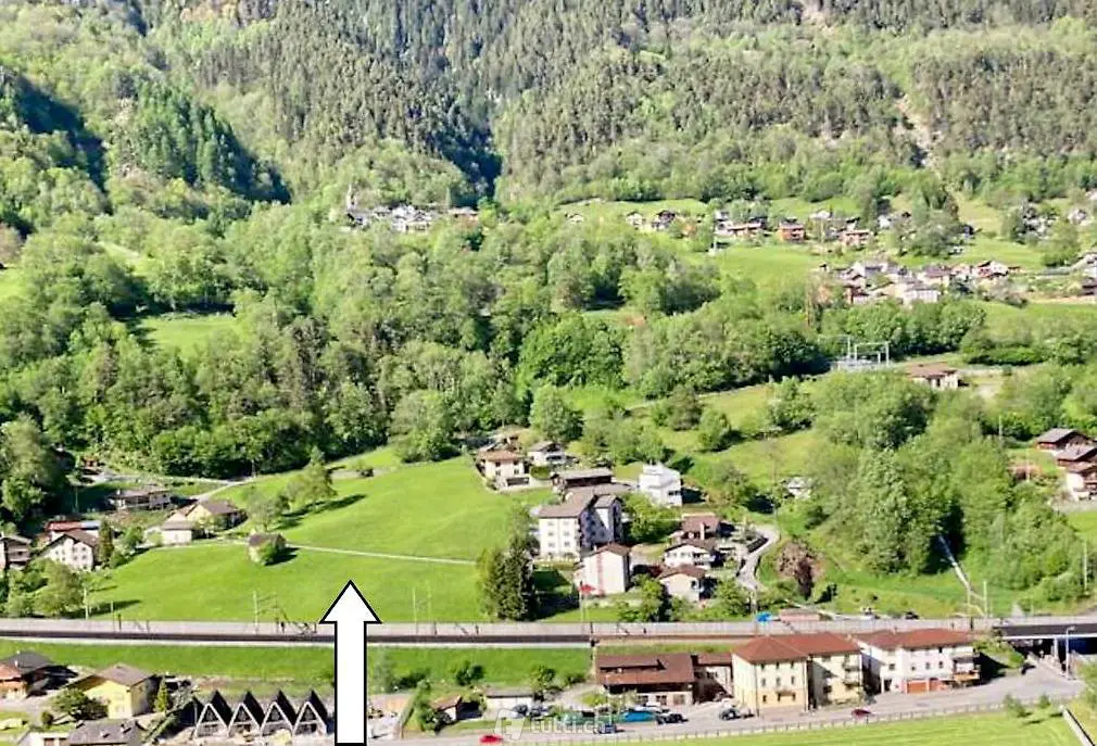  grande terreno con bella vista / schöne Aussicht