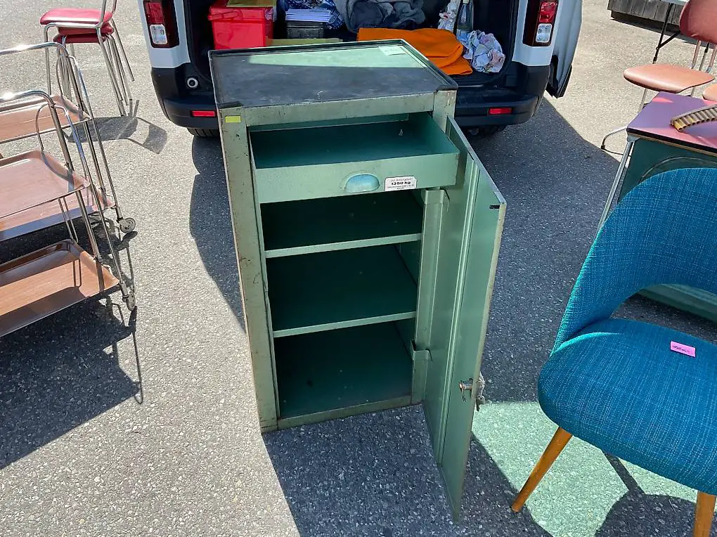 Werkzeugschrank Blech grün Vintage ex DDR