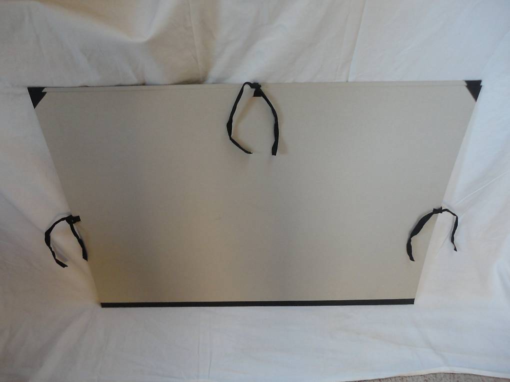 Zeichenmappe Grösse A1 aus robustem Karton