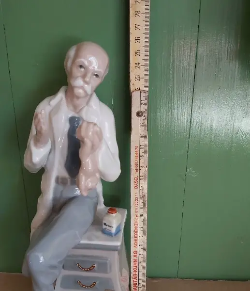 Vintage Spain, Arzt, weisser Kittel, Baby, Porzellan