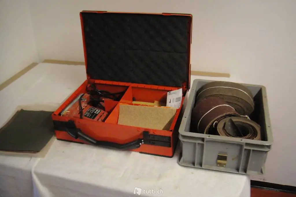  Schleifmaschine / Rutscher mit Zubehör