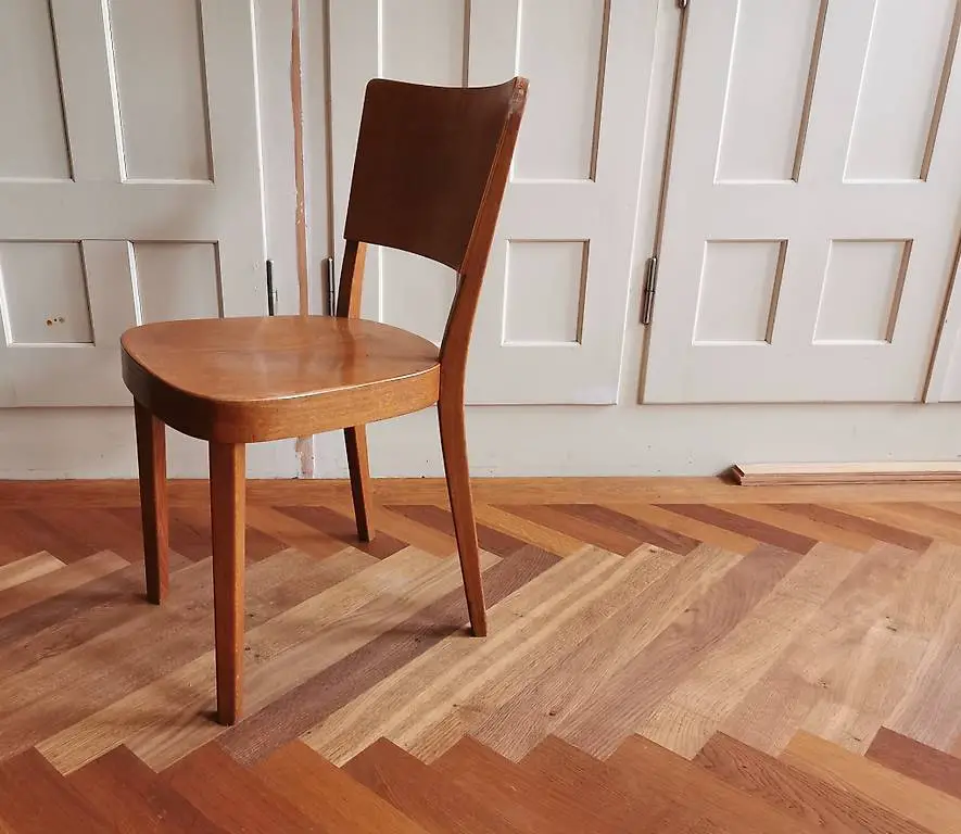 Horgenglarus Haefeli Stuhl Beizenstuhl Original