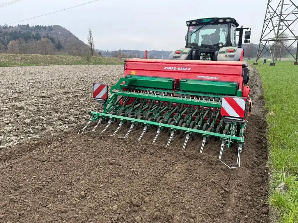 Agro-Masz Doppelscheibenschar Sämaschine SR301