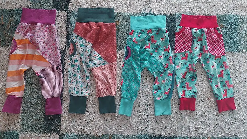 Pumphosen Gr 92/98/104 Biobaumwolle Unikate