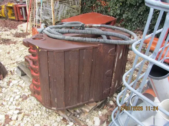 Pince de démolition - rotateur THUMM, Bau - Geräte / Maschinen