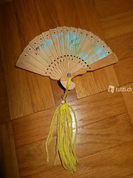 Antike Puppen Sammelsachen, Fächer, Gläser, Bügeleisen, Korb