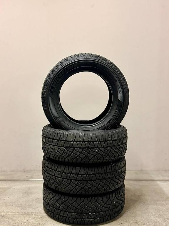 Michelin Latitude Cross (255/60 R18)