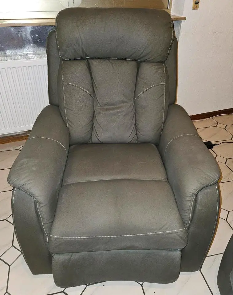 Fernsehsessel, elektrisch, mit Aufstehhilfe