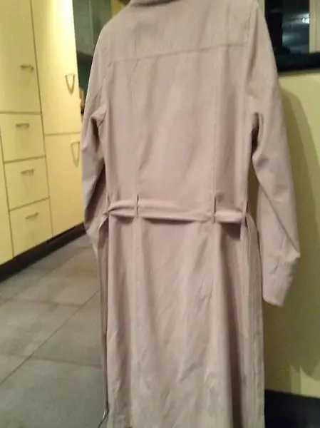 Leichter Mantel, Gr. L, beige, modisch mit Gürtel