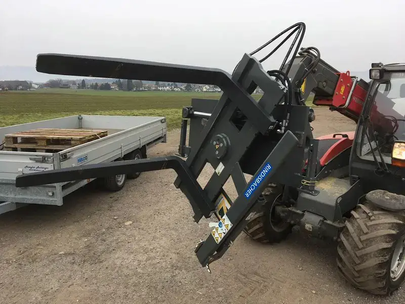 Kistendrehgerät/Paloxenkippgerät an Frontlader/Hoflader/Tete tournante pour paloxes