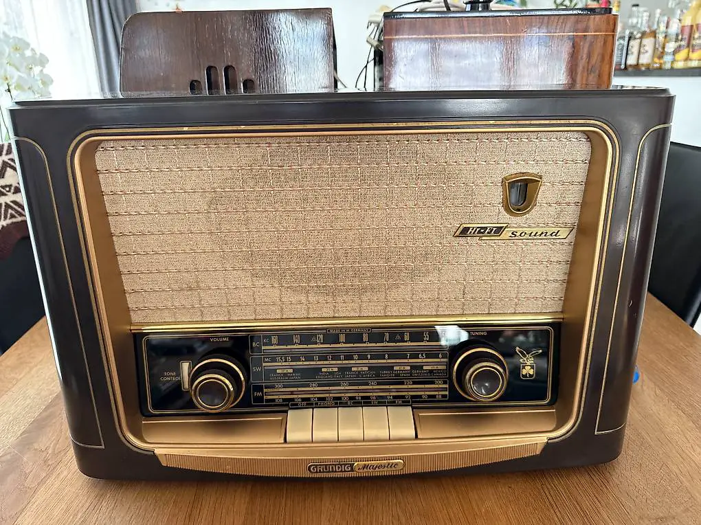 Umbau Röhrenradio auf Internet- oder DAB+ -Radio