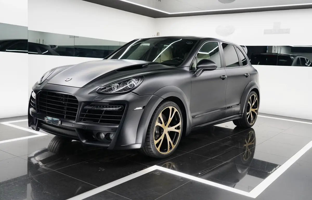 PORSCHE Cayenne Turbo