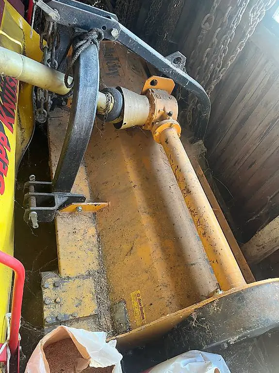 Mulcher HMF für an Dreipunkt.