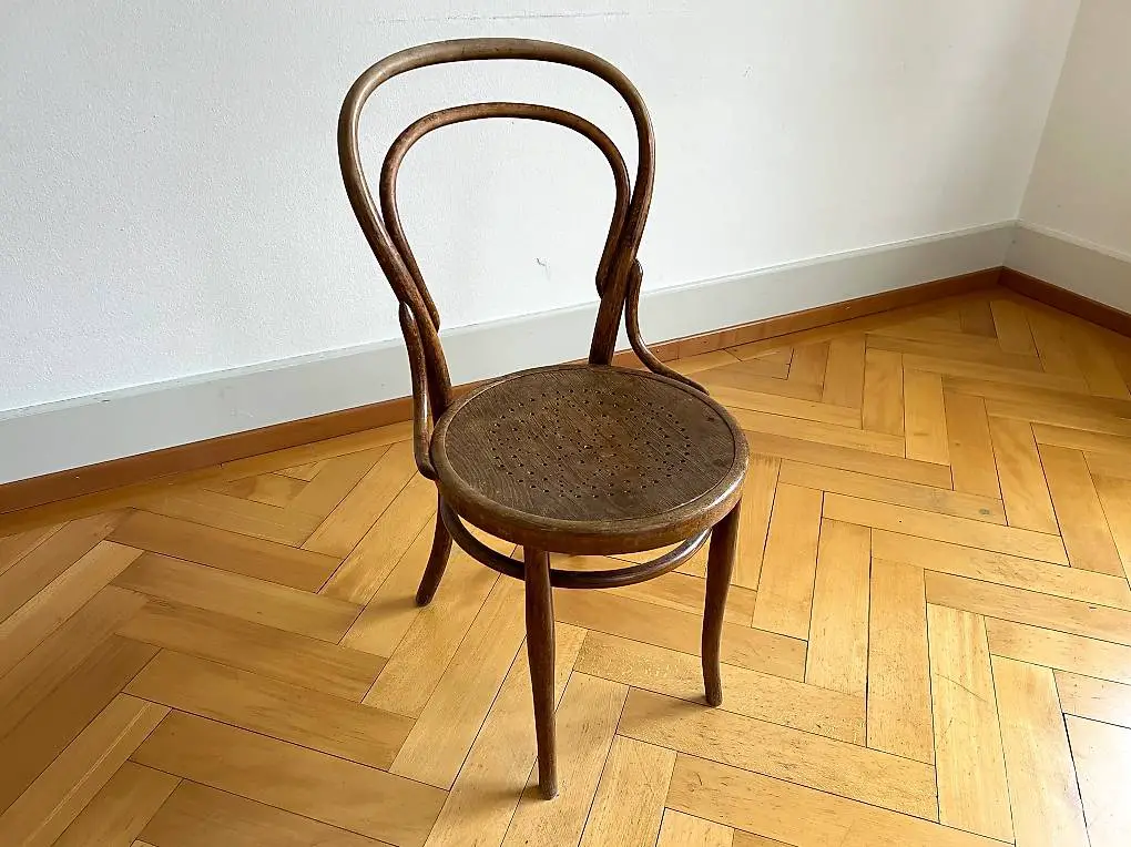 Antiker Holzstuhl, Thonet Stil, Wiener Bistrostuhl