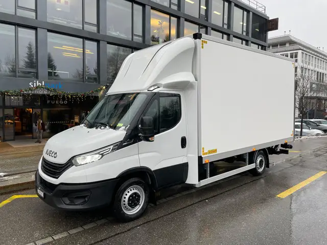 IVECO, IVECO Daily 35 S 18H A8 V Kasten + Hebe., Alukofferaufbau