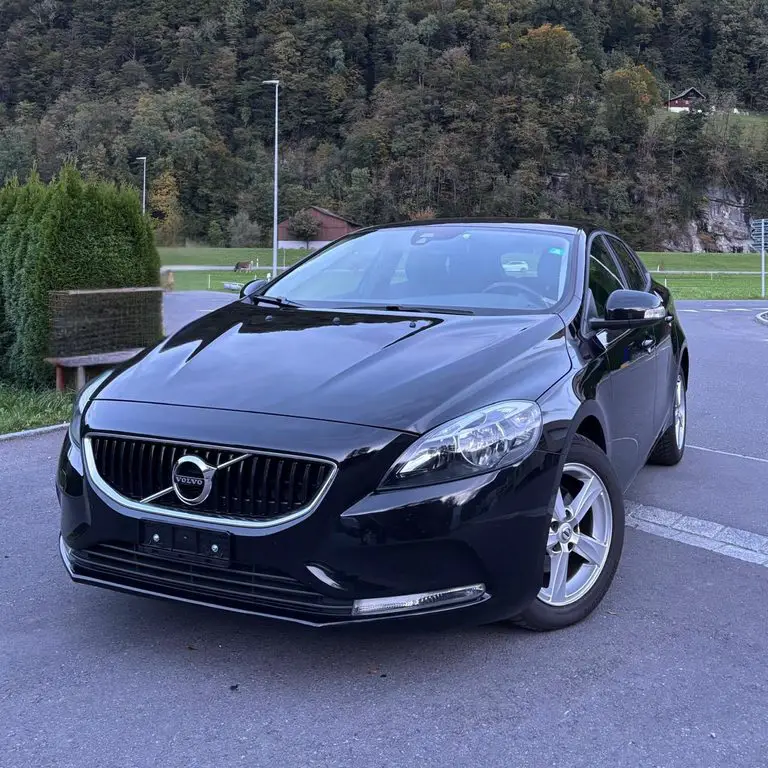 volvo v40 2.0 d2 basis s/s