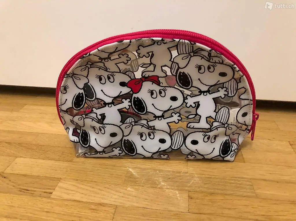 Neues Snoppy Necessaires