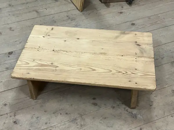 : ART 821: Table basse sapin