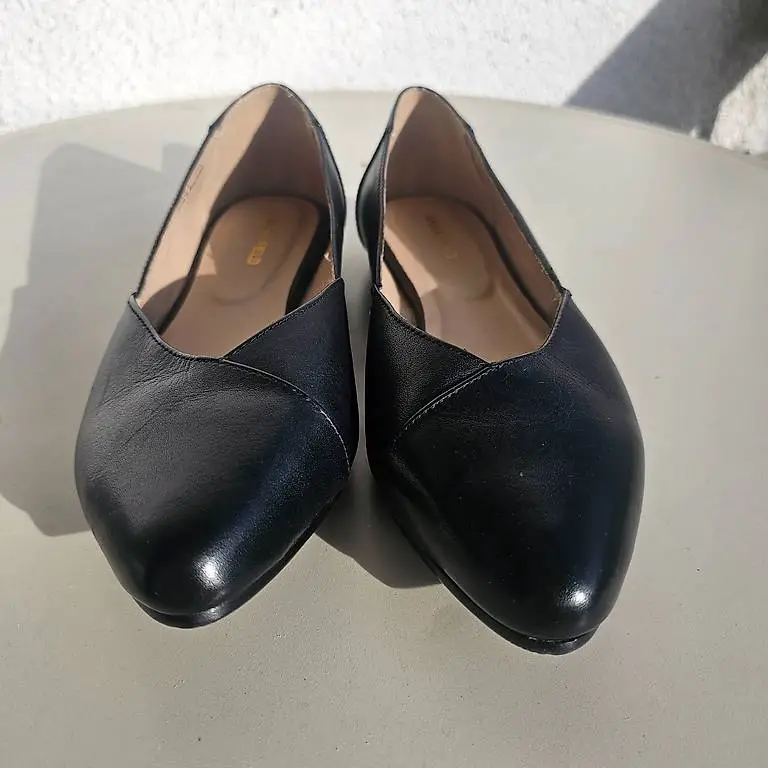 Lederschuhe. Schuhe für Frauen. New