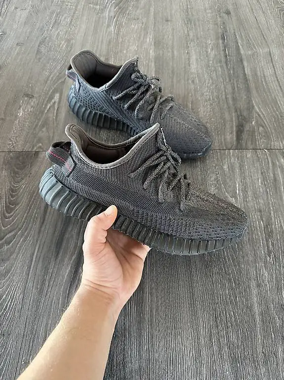 adidas Yeezy Boost 350 V2 Black (Non-Reflective)
