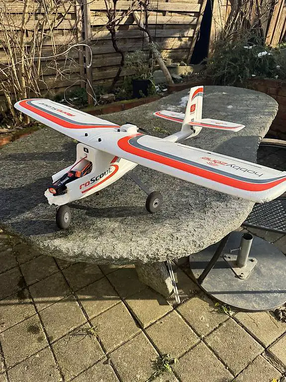 Modellflugzeug Hobby zone pvb