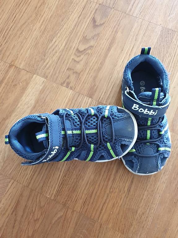 Bobbi Sandalen Grösse 22