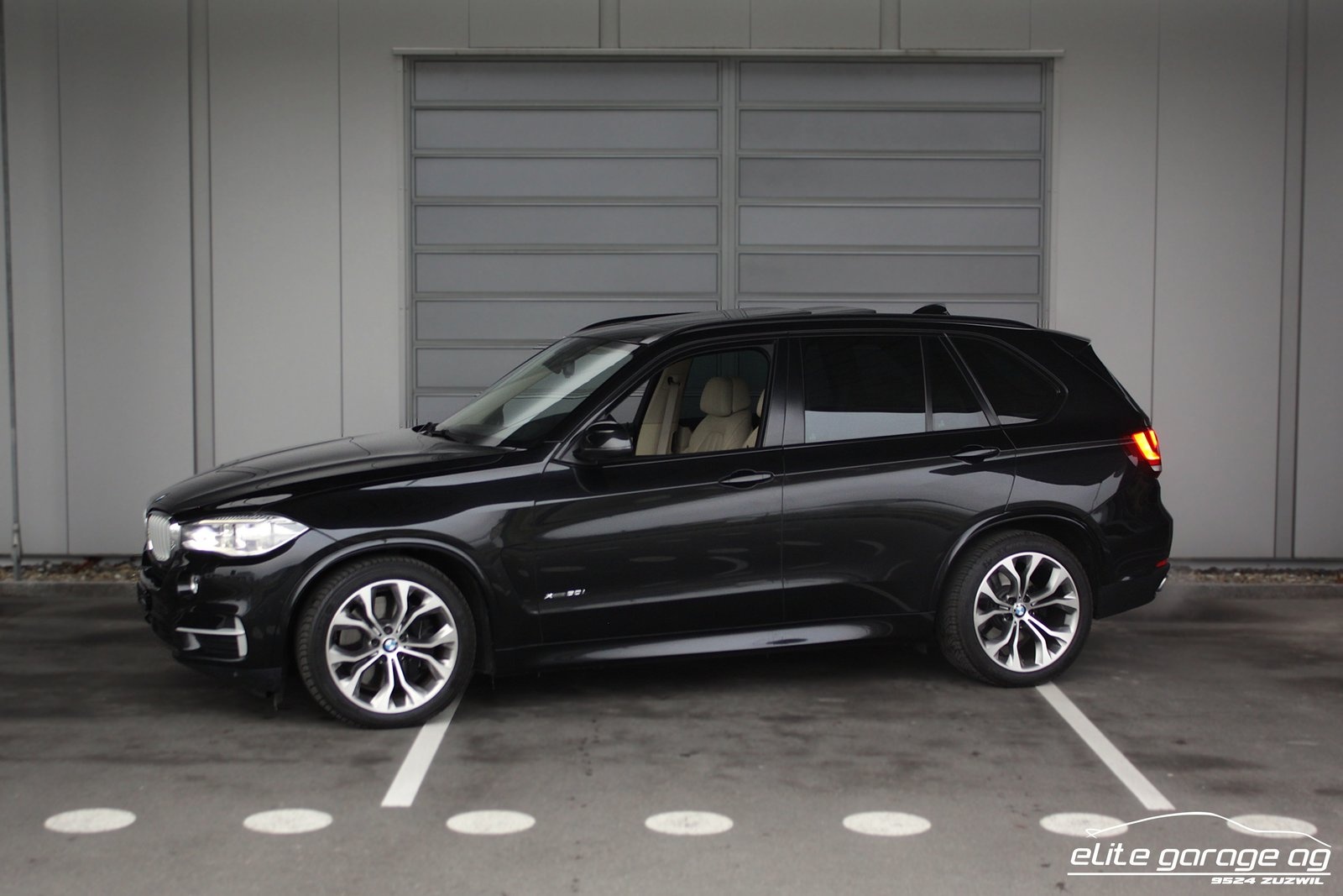 BMW X5 50i Steptronic