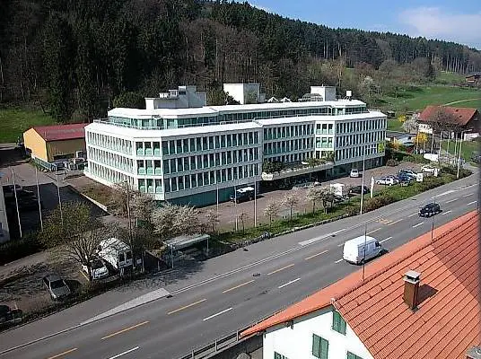 Atelier- & Coworking-Fläche mit neuer Dachterrasse