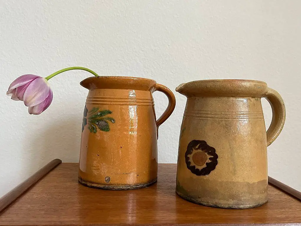 2 Keramikkrüge, Bauernkrüge (alt/antik)