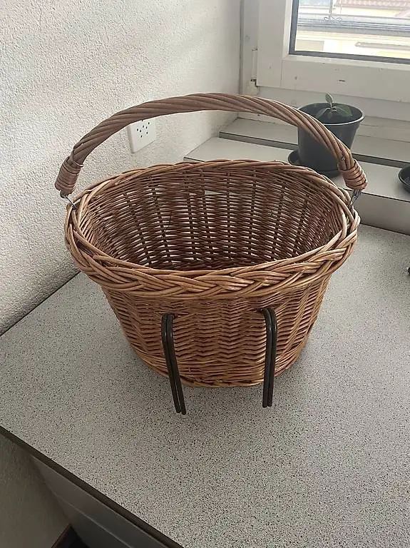 Fahrradkorb zur Anbringung am Lenker, Farbe braun