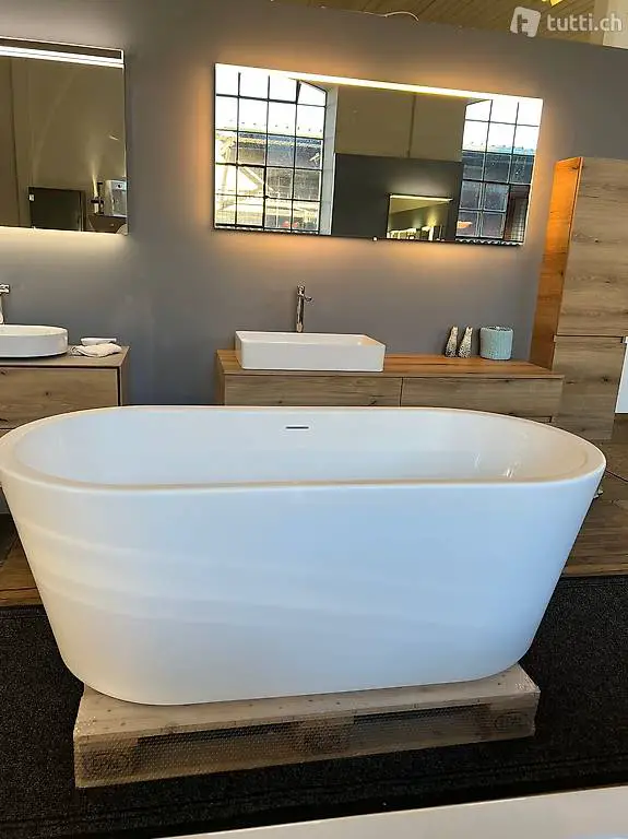  Freistehende Badewanne?