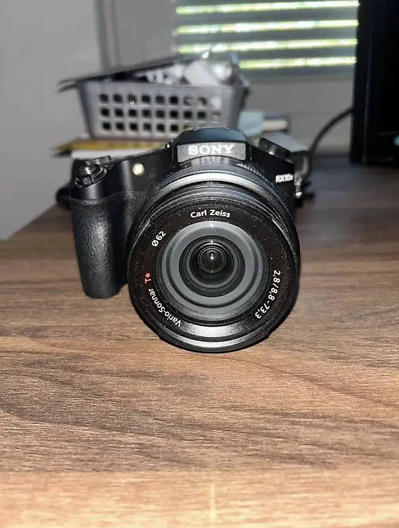 Sony RX 10 Mark II 24-600 mm