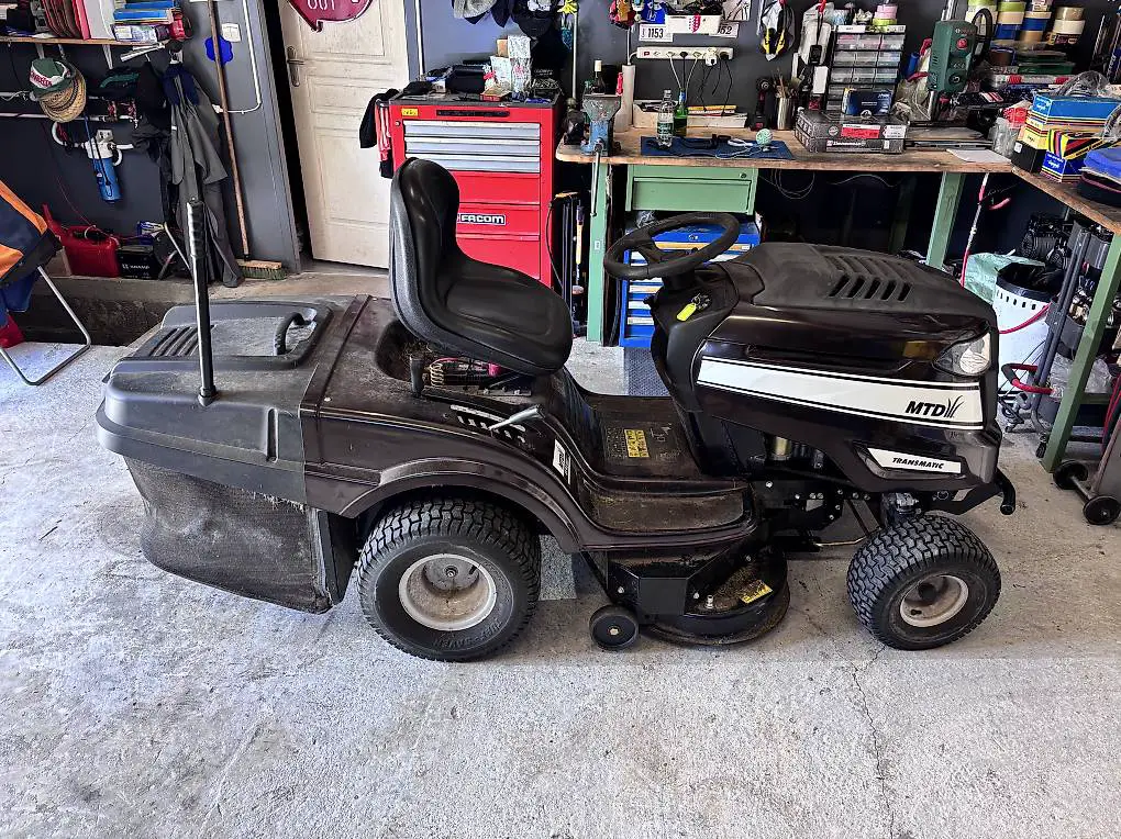 Tracteur tondeuse MTD LT 92 EXT