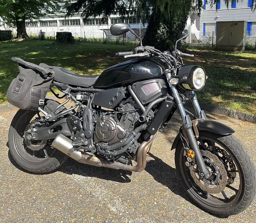 Yamaha xsr 709
