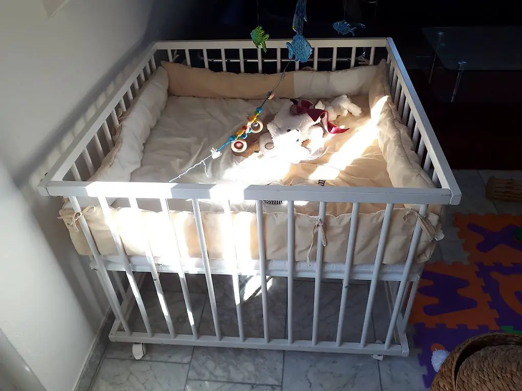 Laufgitter 100cm x 100 cm inkl. Matratze und Decke