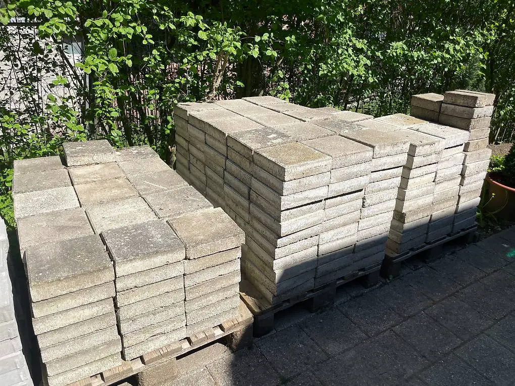 Pflastersteine 23x23x6 total ca. 46m2