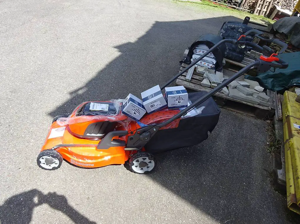 Rasenmäher Husqvarna Akku LC347iVX Kitt neu