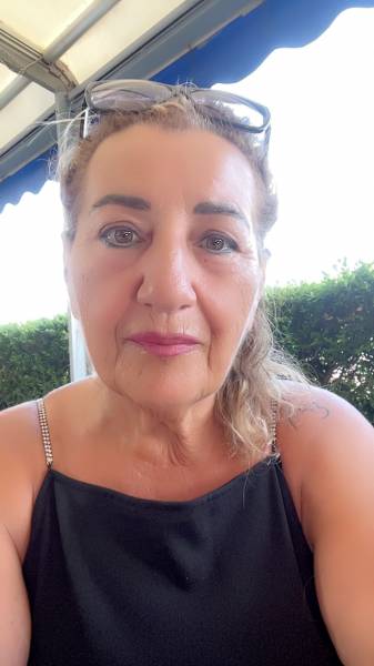 Femme italienne à la retraité