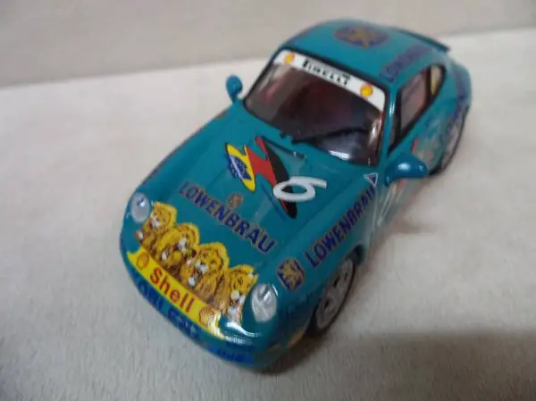 Pauls Modell Art 1:43 Porsche 911 Löwenbräu