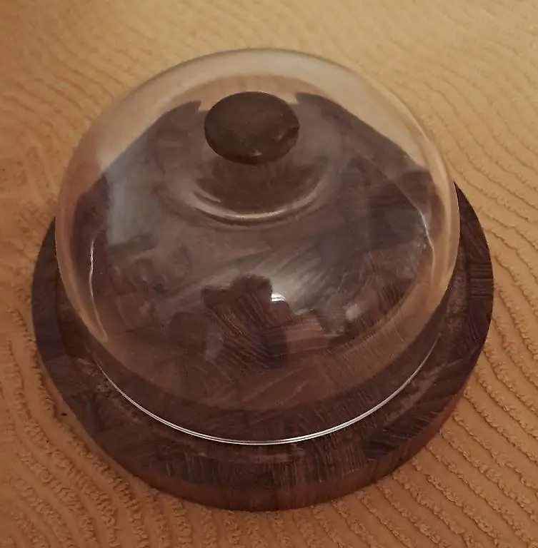 Käseglocke mit Deckel