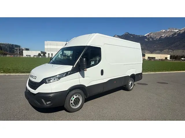 IVECO, 35S16A8 MY24, Kastenwagen (Transporter)