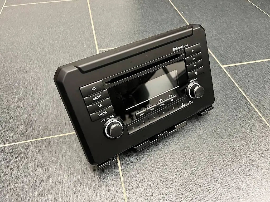 Original Radio Suzuki Jimny GJ / HJ