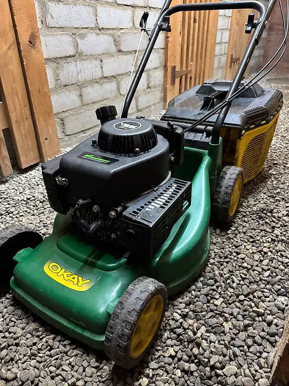 Rasenmäher Okay