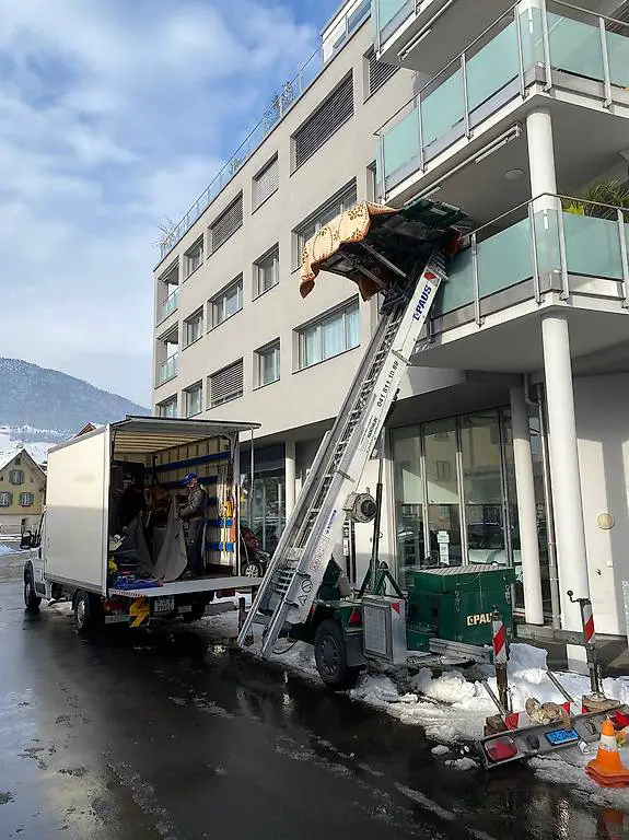 Umzug Baar / Entsorgung / Räumung / Transport / Einlagerung