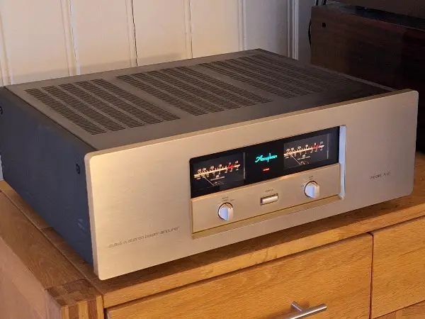 Accuphase A-20 Stereo-Endstufe
