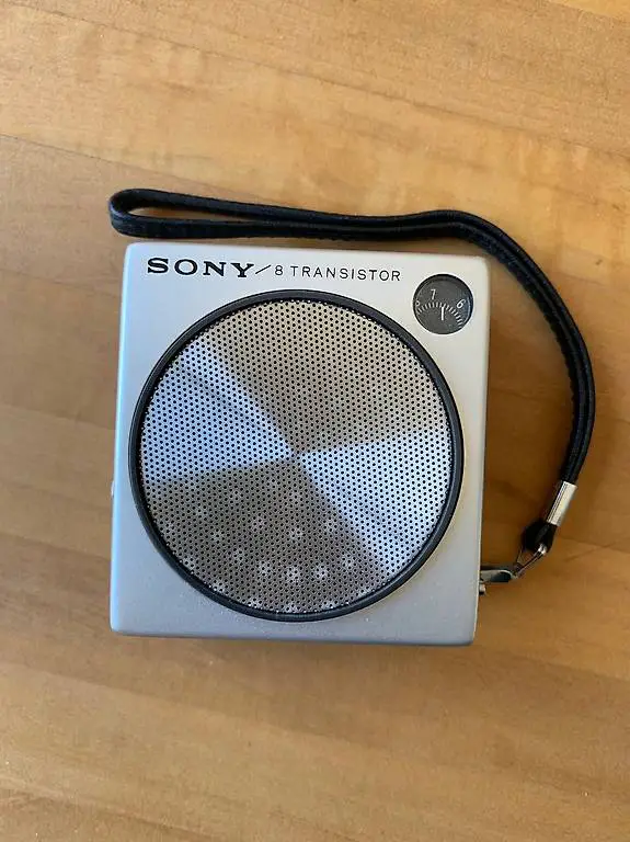 Sony 2R-21 Transistor Radio 1968