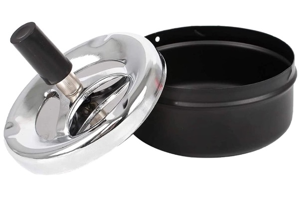 3 Stück Rotierende Aschenbecher aus schwarzem Metall