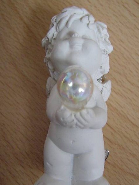 Engel weiss mit Kugel